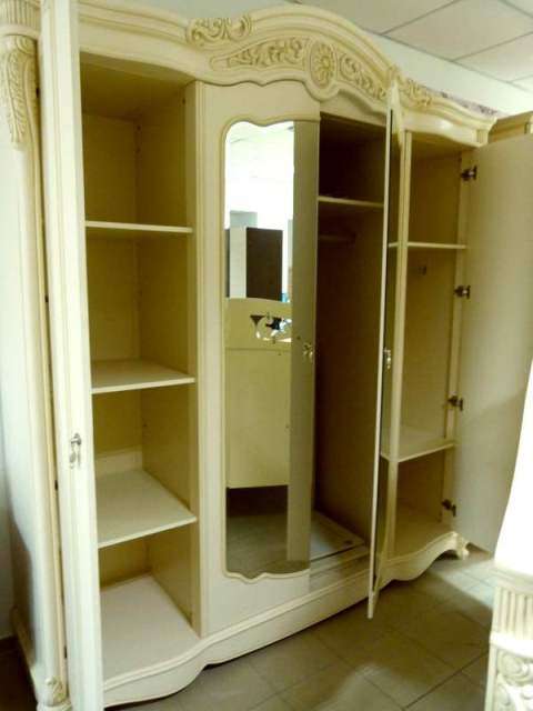 Шкаф белый, Китай