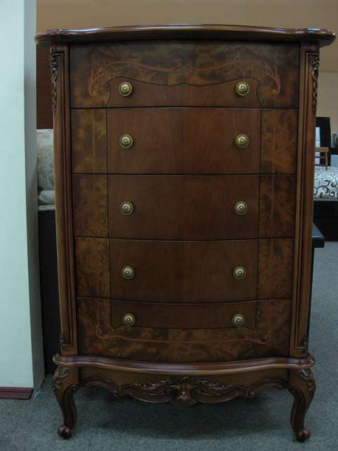 комод высокий 205 в орех цвете