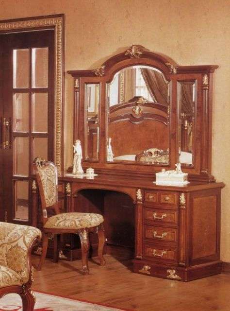 Стол туалетный Карпентер 216 Стол туалетный Карпентер 216