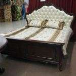 Кровать с высоким изножьем Епока