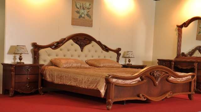 кровать, тумба и столик туалетный 1205