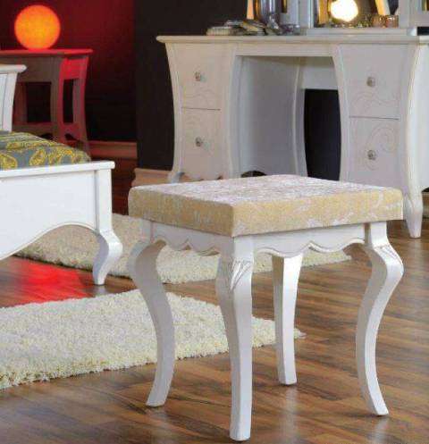 пуфик белый