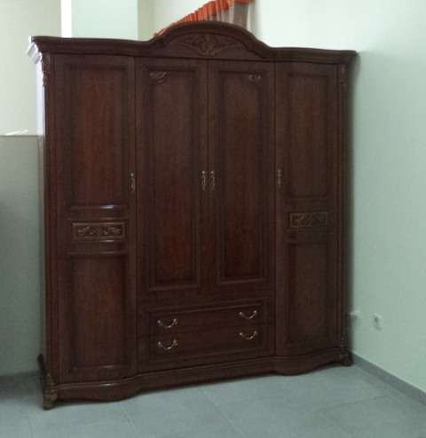 шкаф на 4 двери