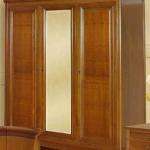 шкаф на три двери
