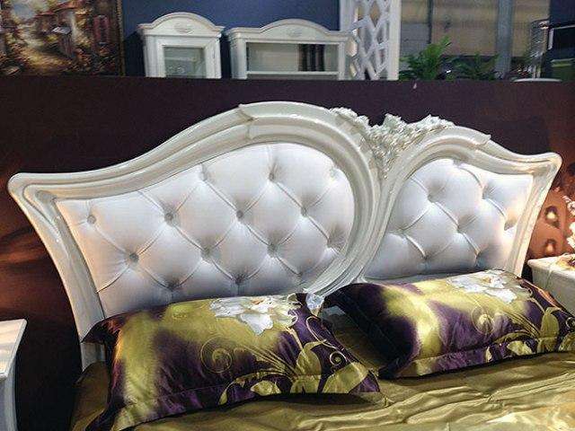 изголовье кровати в коже, Капри