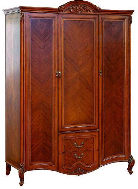 шкаф трехдверный