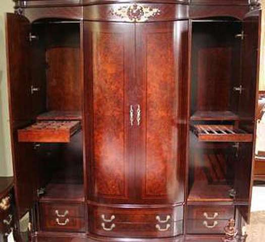 наполнение плятяного шкафа