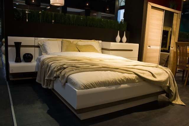 кровать с прикроватными тумбами Линате