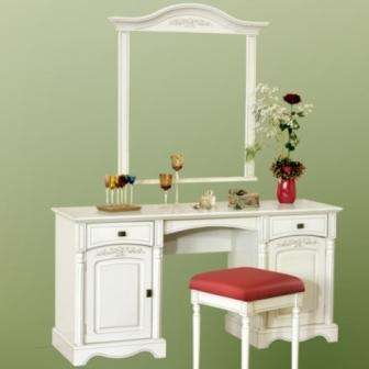 косметический столик в спальню