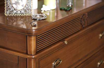 декорация комода