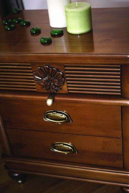 резные элементы фасадов тумбы