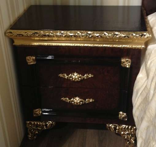 тумбочка прикроватная