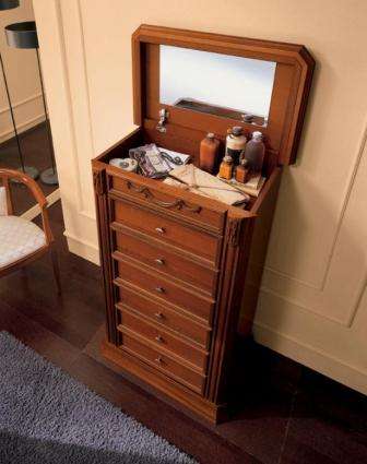 комод высокий