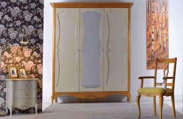 шкаф на 3 двери