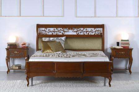 резное изголовье кровати орех