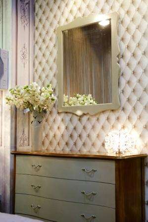 комод с зеркалом