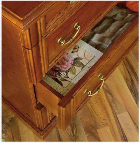 выдвижные ящики комода