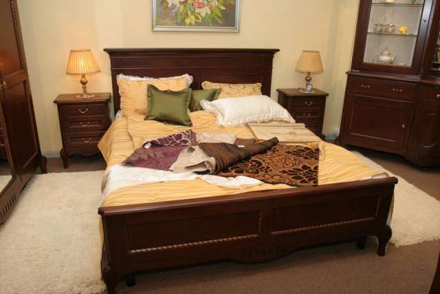 кровать Париж с тумбочками