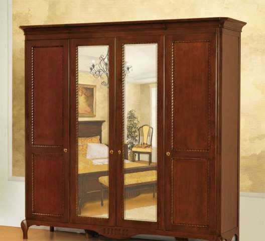 шкаф на 4 двери