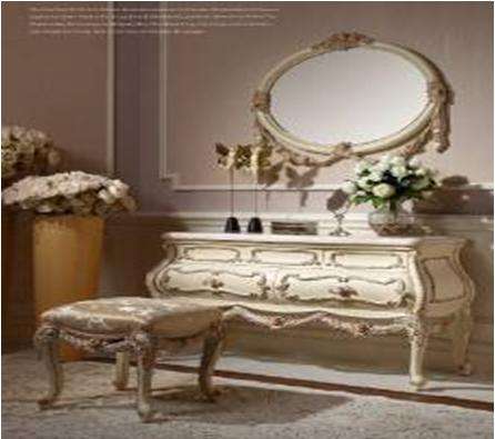 столик туалетный с зеркалом