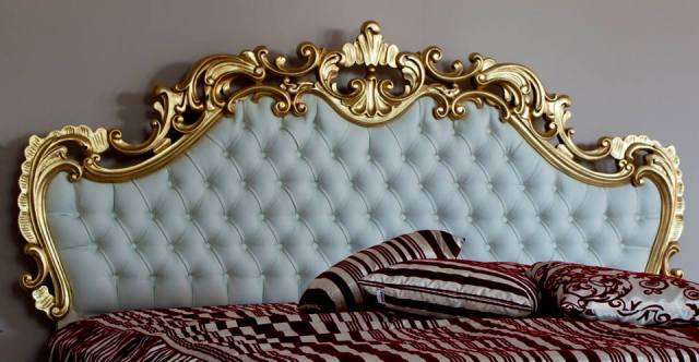 Румынская мебель спальни Cortigiana