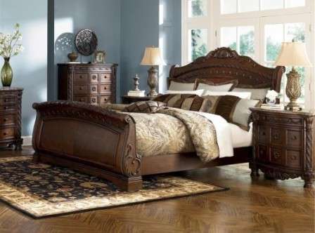 Спальня B553 Ashley изготовлена в заводских условиях в США, поэтому отличается высокой точностью сборки