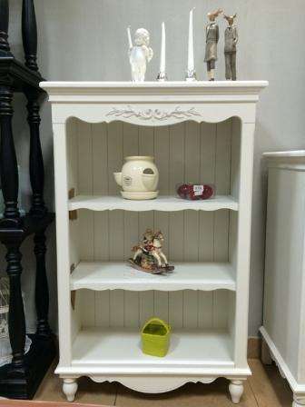 Этажерка Лаванда идеально подойдет для хранения различных мелочей. 