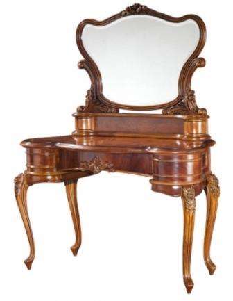 Стол туалетный В выделяется изящными формами и плавными линиями. Лаковая поверхность столешнице придает столу роскошный внешний вид, а специальная отделка подчеркивает фактуру дерева. Размеры: 1200*520*762