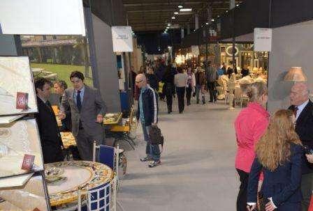 Владелец компании «Элио Украина» - Юрий Корыстылев высказал положительные впечатления о выставке KIFF 2015: «Я получил даже больше, чем рассчитывал на мебельном форуме. Наш стенд посетило немало известных архитекторов и появилось много потенциальных покупателей».