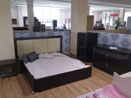 Комод высокий придётся по вкусу владельцам малогабаритных помещений.