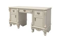 Стол Версаль с золотой отделкой фасадов позволит обустроить зону для нанесения макияжа и подчеркнет королевскую роскошь мебели. На полках вы сможете хранить косметические средства, фен и плойки, а в выдвижных ящиках – мелкие принадлежности и бижутерию