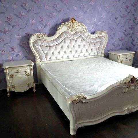 Белая кровать с прикроватными тумбами Элиана