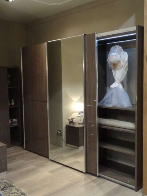 Шкаф 2-х, 3-х, 4-х и 5-ти, 6 дверный выделяется удобной конструкцией и состоит не только из различных полочек