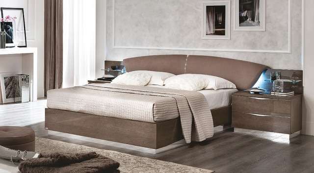 кровать двуспальная в стиле модерн