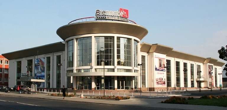 Biennale - мебельный маркет Днепра | фото сделано при поддержке www.tprom.com.ua - все для трубопроводов в Днепре