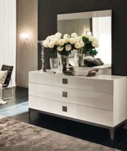 Комод с зеркалом Монт Бланк