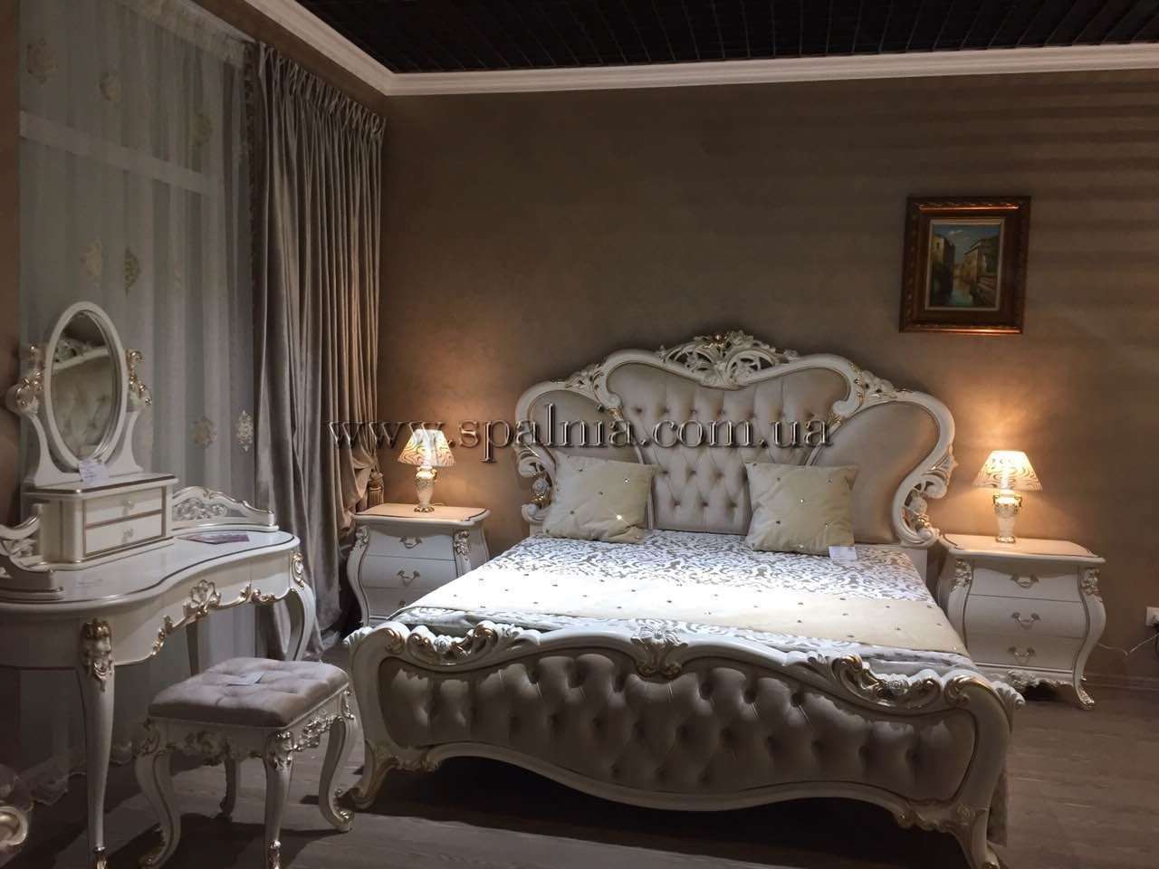 дизайн спальни с белой мебелью фото