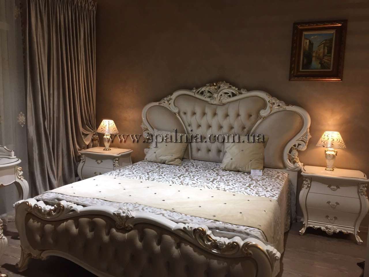 мебель в спальню, фото дизайн белой кровати с мягким изголовьем