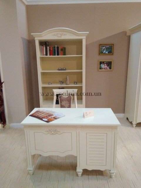 Письменный стол с этажеркой в детскую комнату Яна. SIMEX