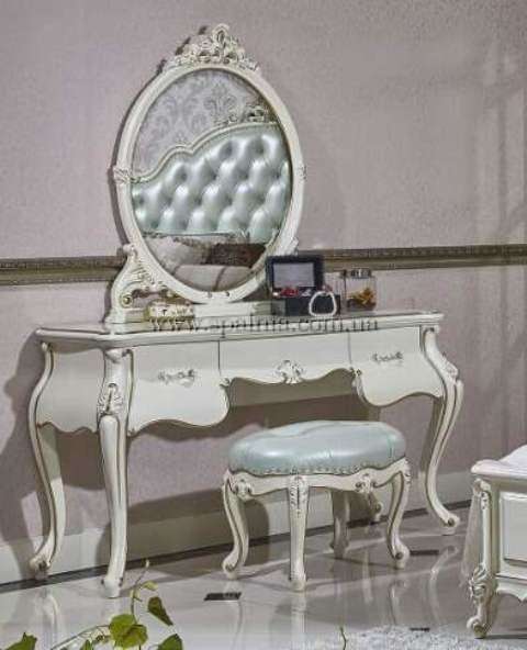Элитный туалетный стол в спальню Ирма.