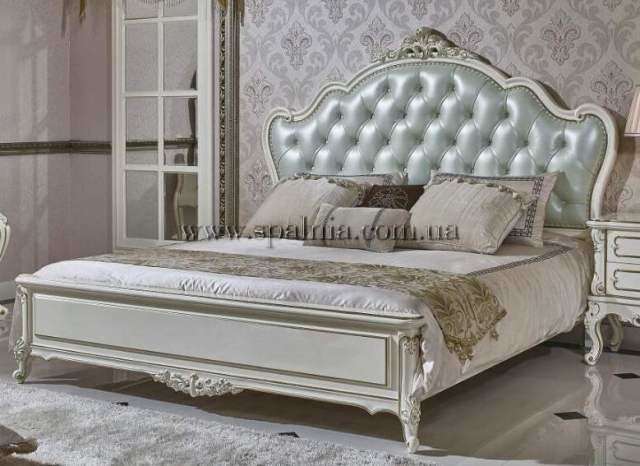 Двухспальная белая кровать 1800 с мягким изголовьем