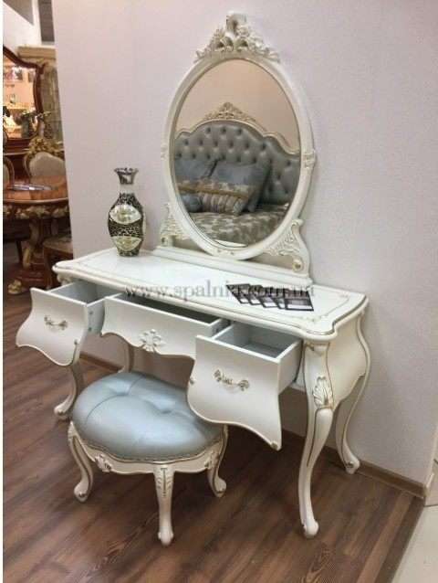 Классический белый дамский столик Ирма.