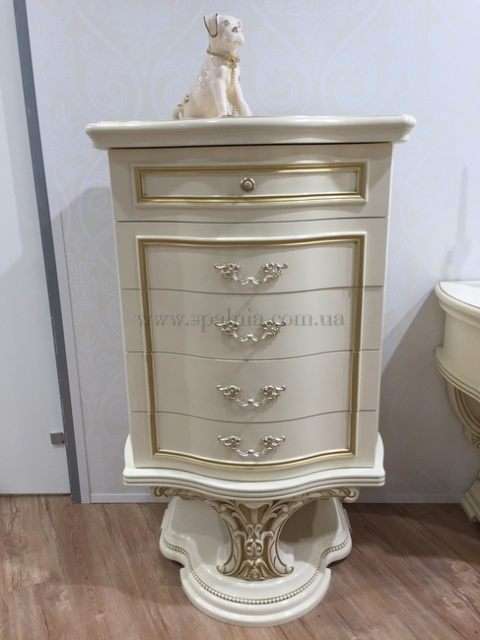 Высокий резной комод для спальни Латифа