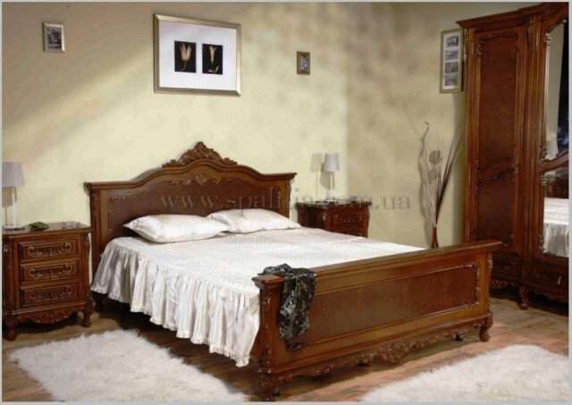 Кровать Cleopatra из Румынии в темном цвете из массива бука | www.spalnia.com.ua