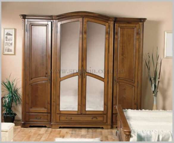 Шкаф четырехдверный с зеркалами по центру в темных тонах spalnia.com.ua