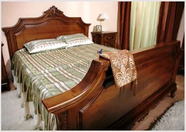 Темная кровать из массива дерева Кровать Royal Simex Румынская мебель в спальню в Украине spalnia.com.ua