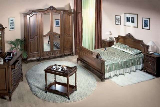 Роял, Румяния - спальня в цвете орех
