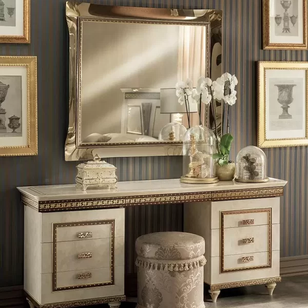 Итальянская спальня Fantasia фабрики Arredo Classic