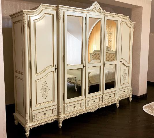 Румынский деревянный шкаф Регал Румынский деревянный шкаф Регал