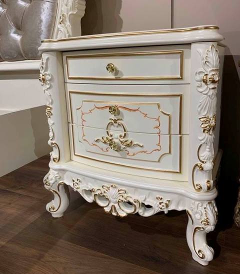 Белая классическая спальня Равена Белая классическая спальня Равена